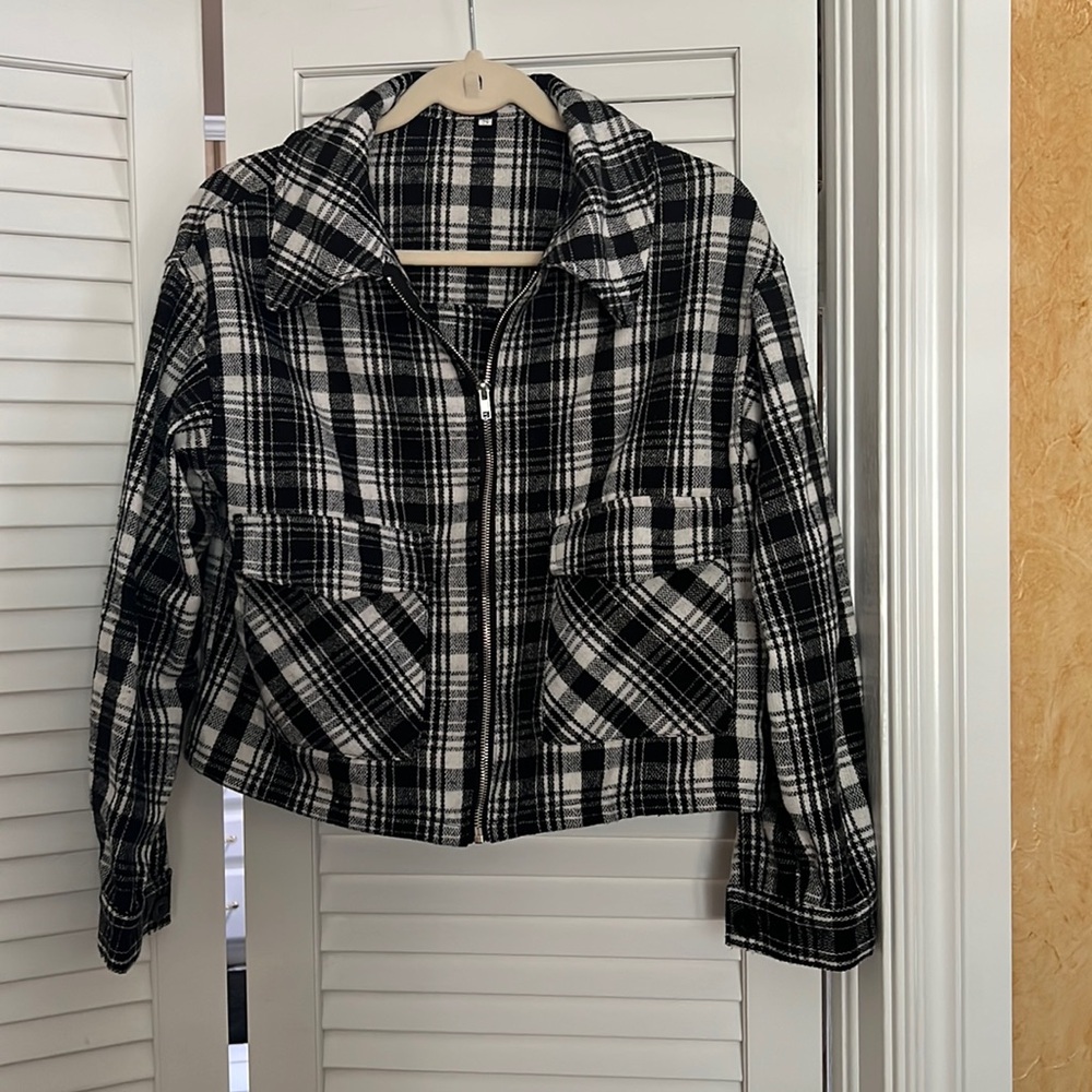 BRAND NEW! Never been worn jacket!!